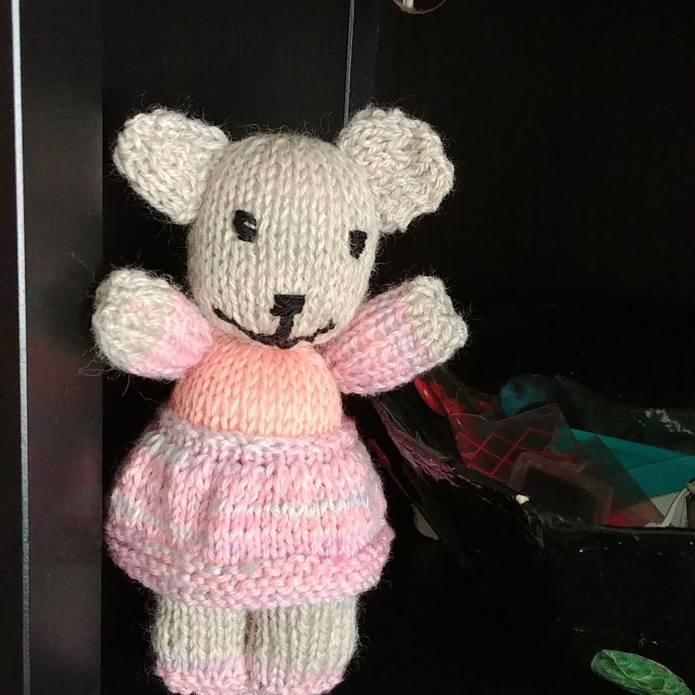 Meet your Posher, Rositta